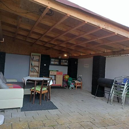 Rekreacni Dum U Elisky A Barusky Villa Krakovany Eksteriør bilde